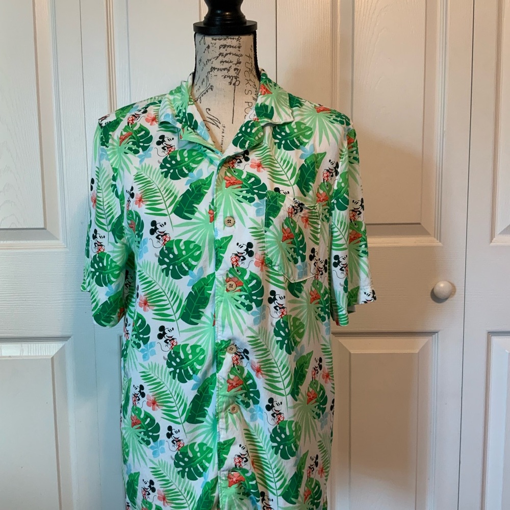 Green and White Casual Button Down Shirt with Tropical Print